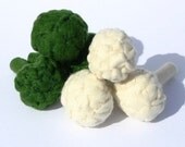 Wool Felt Play Food - Cauliflower - Waldorf Inspired Pretend Kitchen for Imaginative Play