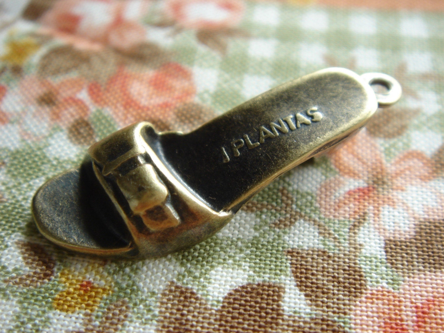 10 PCS Shoes brass charm - pendant - Antique looking