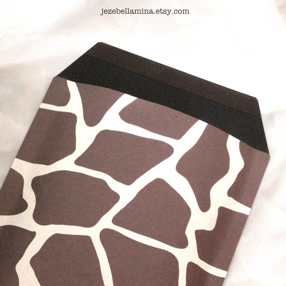 Decorative Bubble Mailer/Padded Envelope--Safari Animal Giraffe Print Gift Wrap (6x8 in inside)