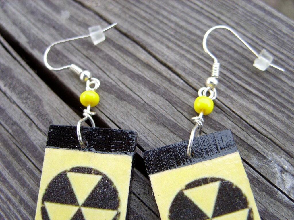 fallout shelter sign earrings post apocalypse atomic bomb nuclear radioactive earrings