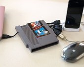 USB Hub - Mario Nintendo NES Cartridge - iPhone 5