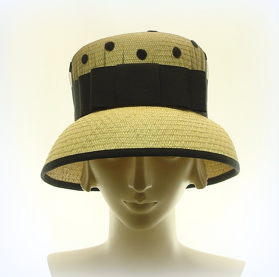 Vintage Style Cloche Hat for Women - 1920s Fashion Straw Hatack Ribbon - Polka Dots