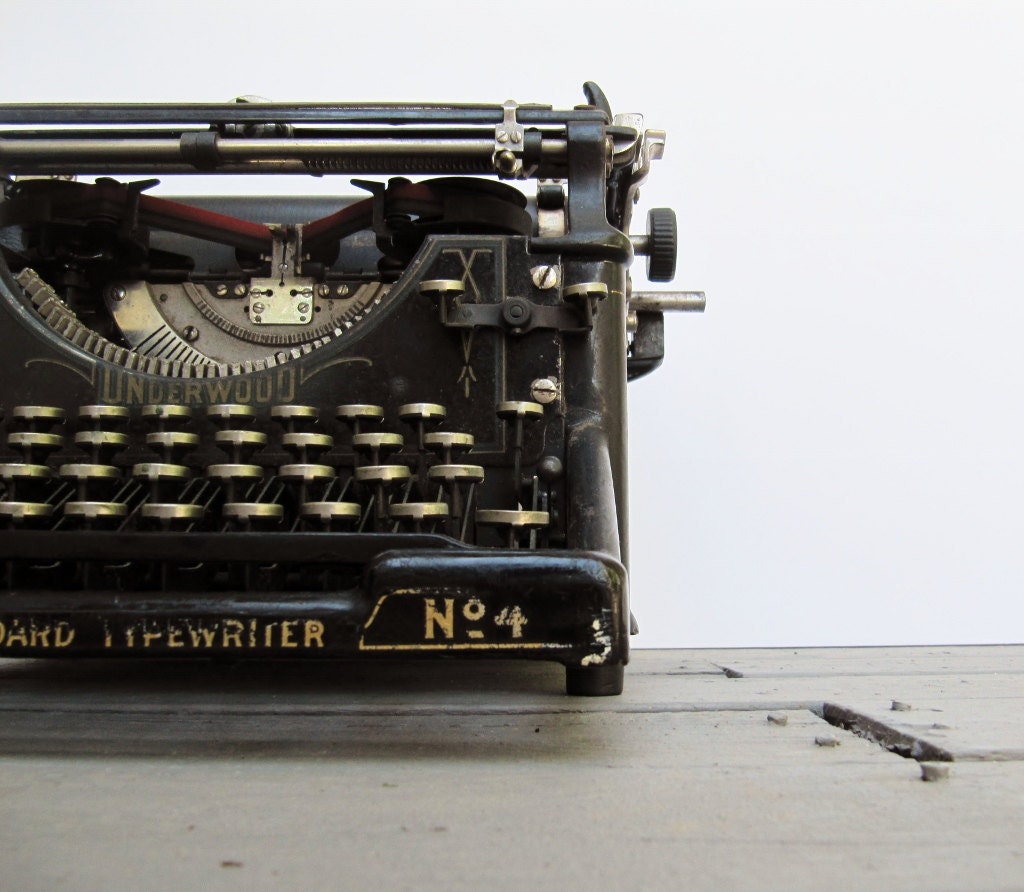 On Reserve until 7/20-Antique Underwood No. 4 Typewriter in Working Condition