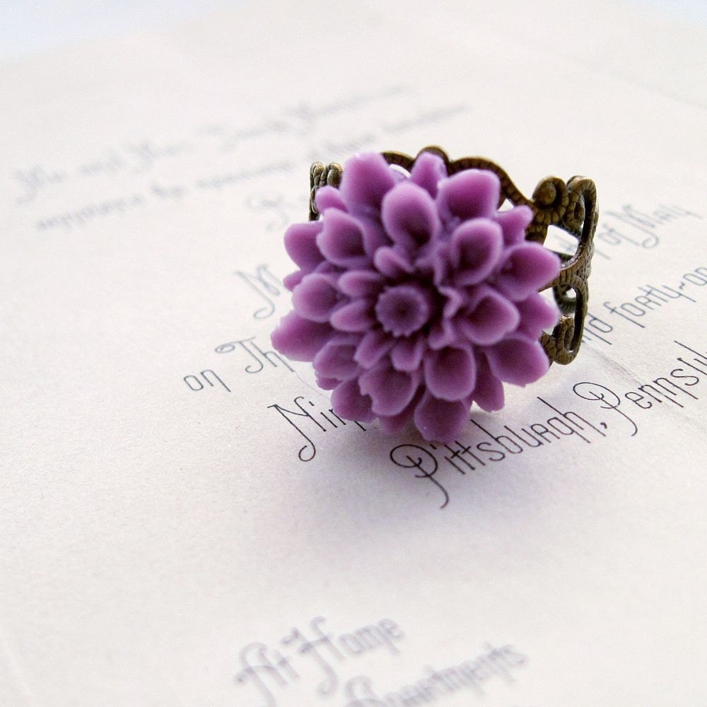 Purple Flower Ring Amethyst Flower Ring Lavender Flower Ring Rhapsody Vintage Style Ring Cocktail Ring Bridesmaid Gift - Lavender Dreams