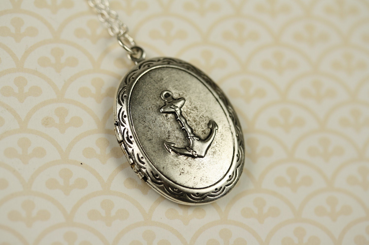 Silver Plated Sailor Locket, Vintage Nautical Photo Pendant, Simple Jewelry, Long Anchor Necklace, Oval Shape, Sterling Chain