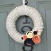 Yarn Wreath Felt Handmade Door Decoration - Pearly 8in
