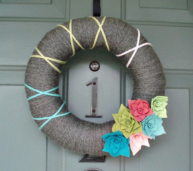 Yarn Wreath Felt Handmade Door Decoration - Breezy 12in