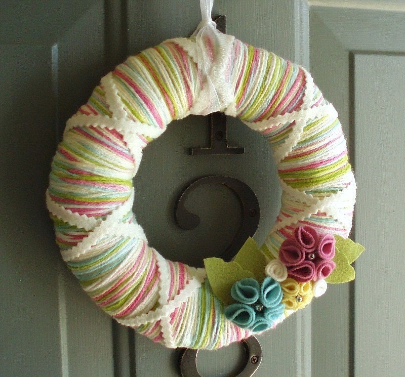 Yarn Wreath Felt Handmade Door Decoration - Candy Mix 8in
