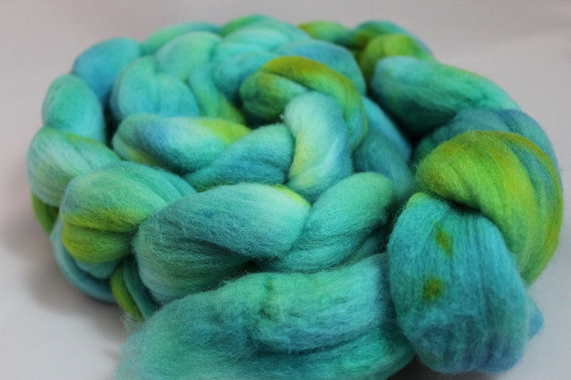 Faerie - Handpainted 64s Merino Top 5.1 oz Spinning Fiber