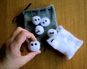 Knit your own Indoor snowball fight kit (pdf knitting pattern)