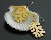 Beach wedding jewelry, Ocean jewelry, Coral earrings, Coral branch earrings, Coral reef earrings, Gold coral jewelry, artisan earrings