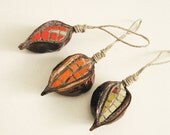 ornaments - mosaic handmade in 3 natural pods - Christmas Tree and House decoration