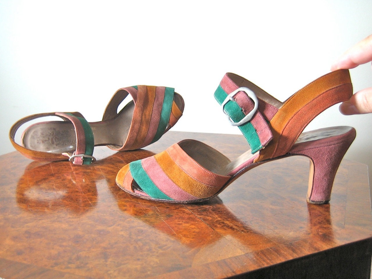 1940s shoes striped in luscious suede Strappy Sandals with Peep Toe Size UK 5 1/2 US 7 1/2