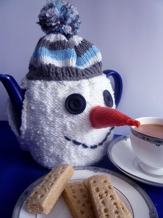 Knitting Pattern for SNOWMAN TEA COSY pdf by crazydazyknits