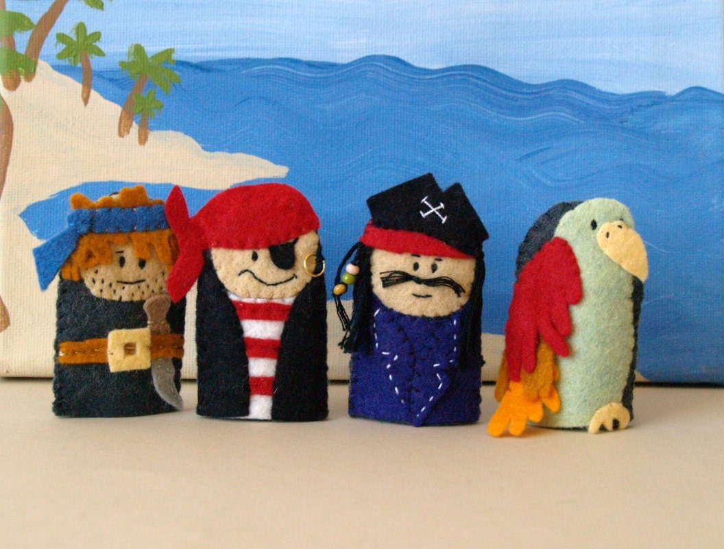 Pirate Crew Finger Puppet Set