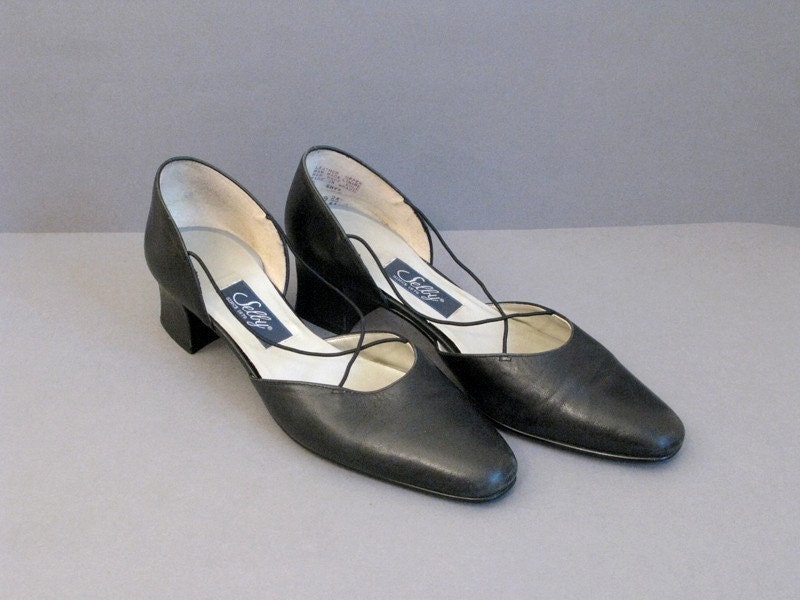 Vintage Black Selby Pumps
