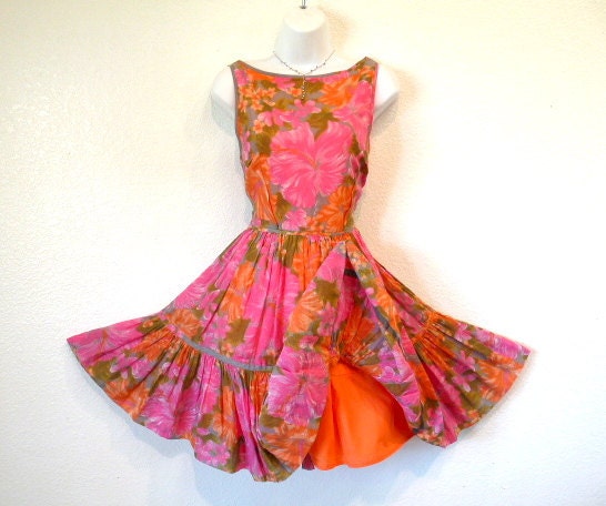 RESERVED Vintage Summer Dress Cotton Pink Floral Garden Print Full Skirt Light the Way