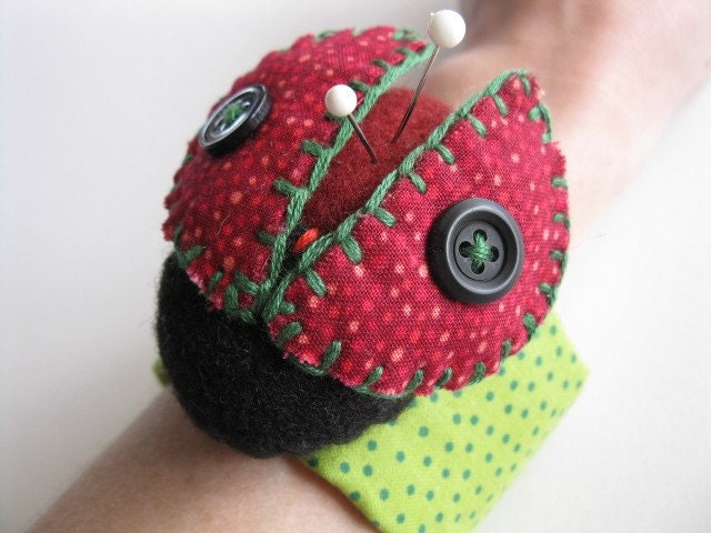 Lady Bug Wrist Pincushion - PDF Pattern