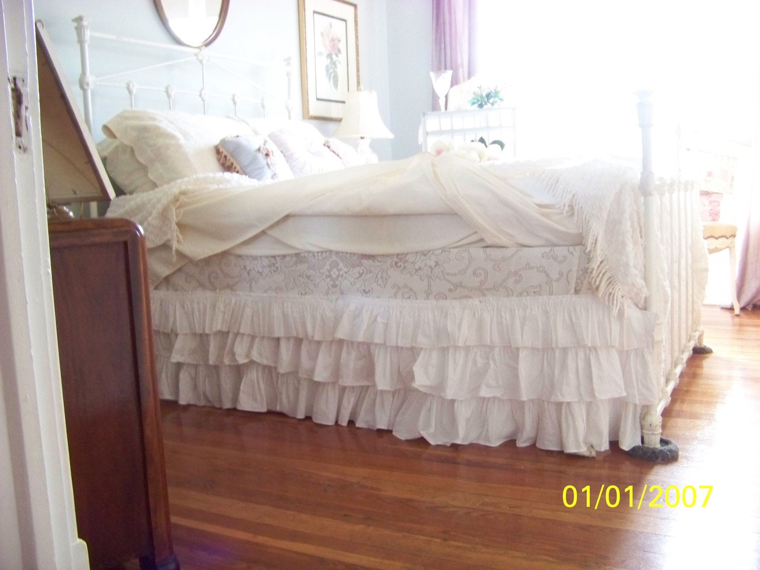 beautiful romantic queen handmade bedskirt