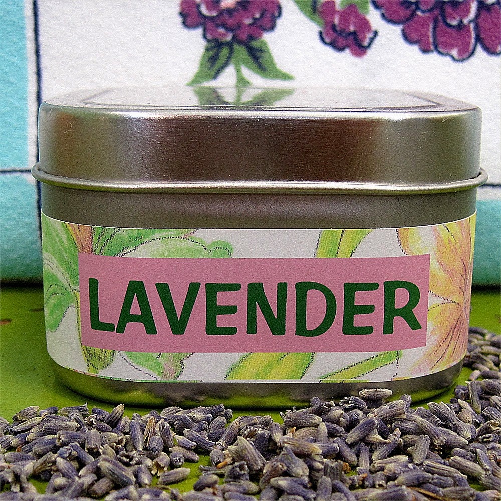 Timeless Lavender Soy Candle 8 oz. - Green Daffodil  - Handpoured - Siouxsan and Anne