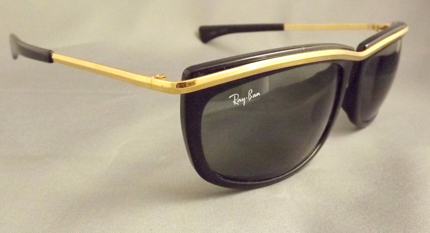 Rare RAY BAN Olympian Vintage Sunglasses ,with case1990s