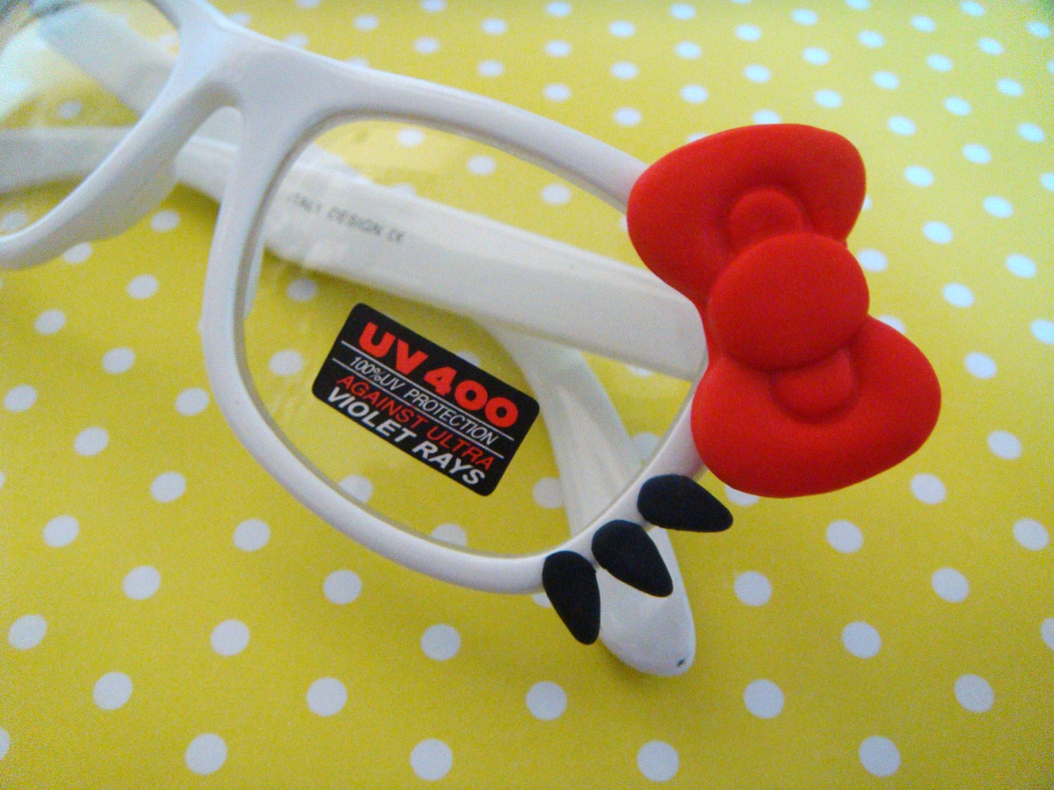 iCat Sunglasses (White/Red)