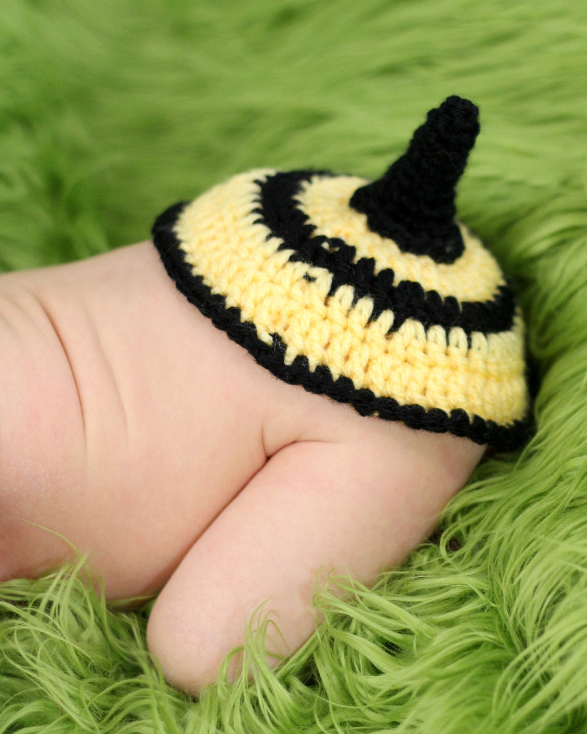 On Sale Now LSBV Honey Bee Photo Prop Set Size Newborn-6 months