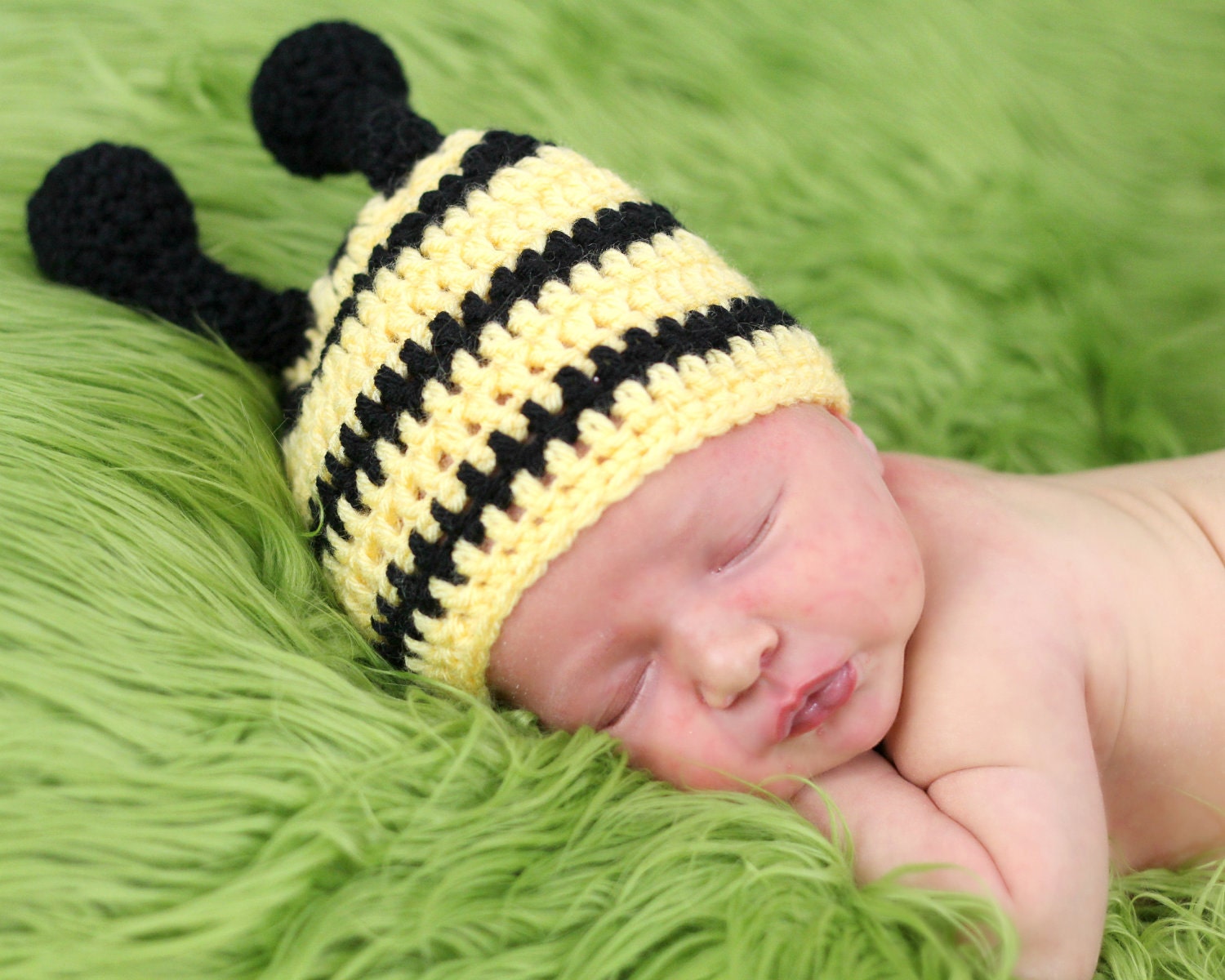 On Sale Now LSBV Honey Bee Photo Prop Set Size Newborn-6 months
