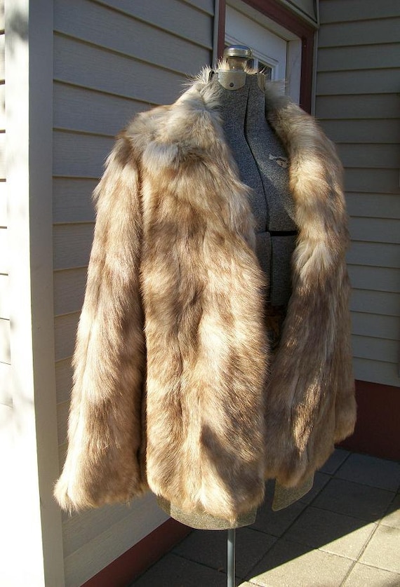 Wolf Fur Coat >> Vintage Russian RED WOLF Fur Coat Short Length by greyvintage Wolf Fur Coat >> Vintage Russian RED WOLF Fur Coat Short Length by greyvintage
