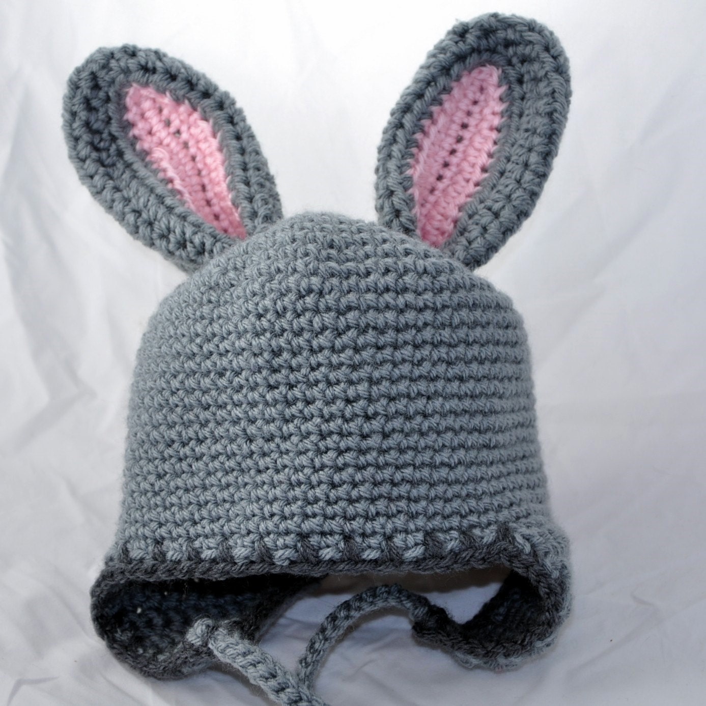 Baby Booties with Button top in size 6 to 12 Months in Gray