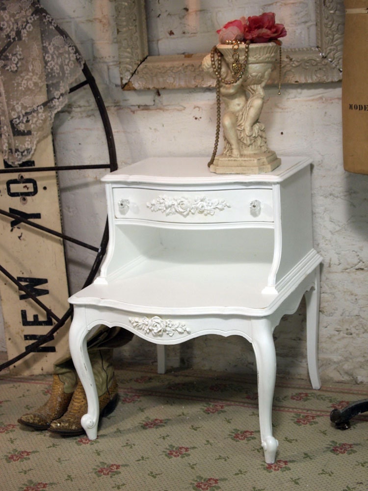 Painted Cottage Chic Shabby White Romantic End Table ENT258