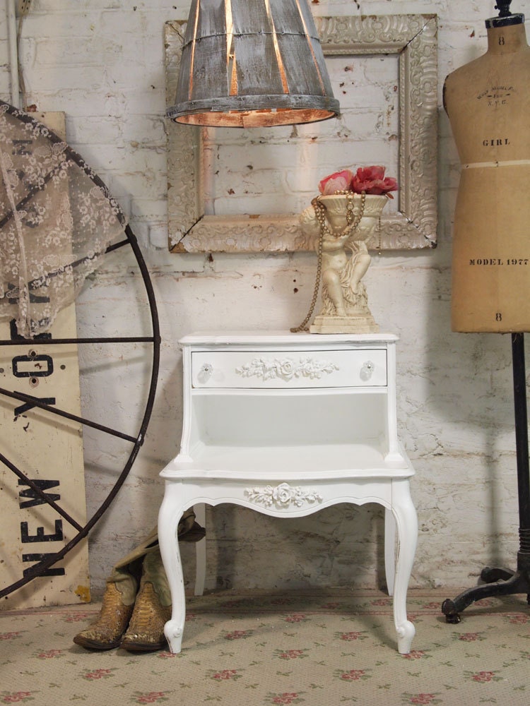 Painted Cottage Chic Shabby White Romantic End Table ENT258
