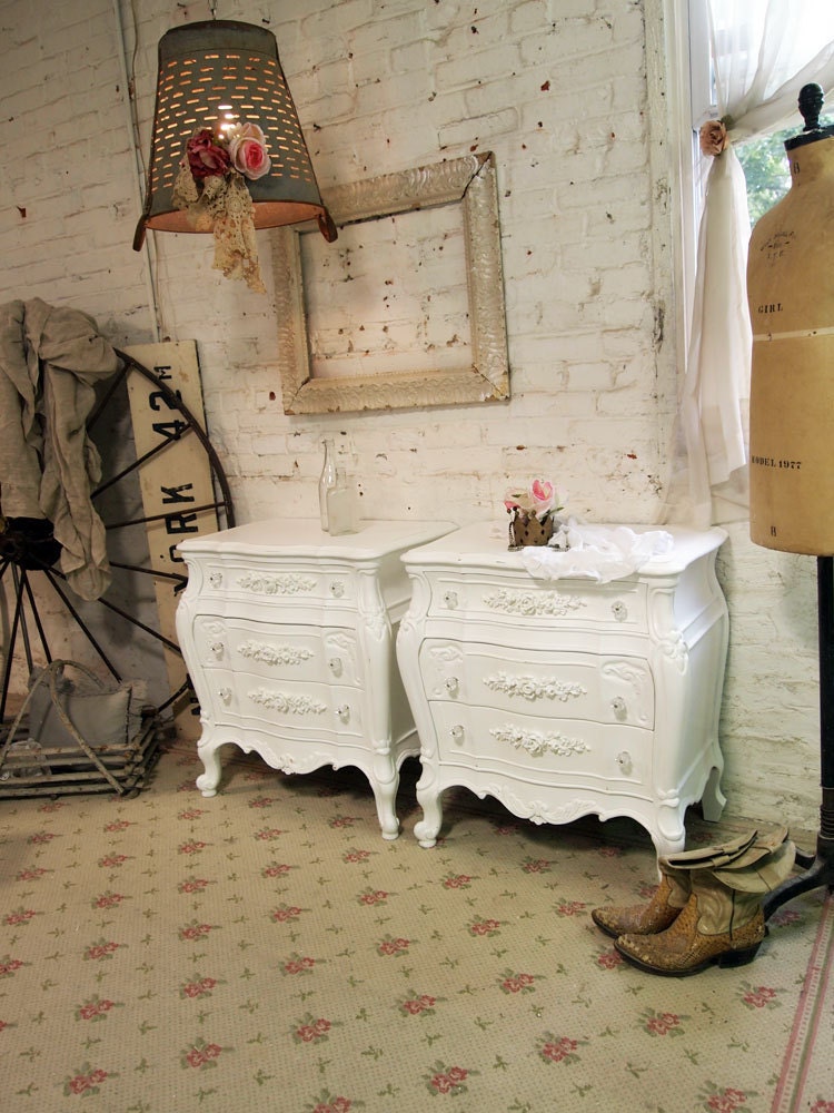 Painted Cottage Shabby White Pair of  Romantic French Night Table NT428