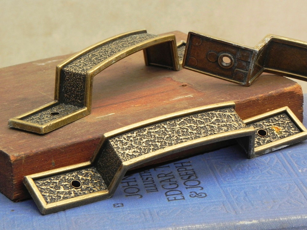 8 vintage drawer pulls