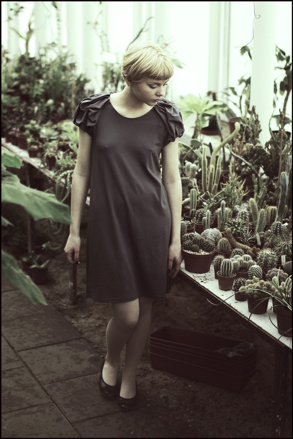 Grey Flower ruffled sleeves muse dress