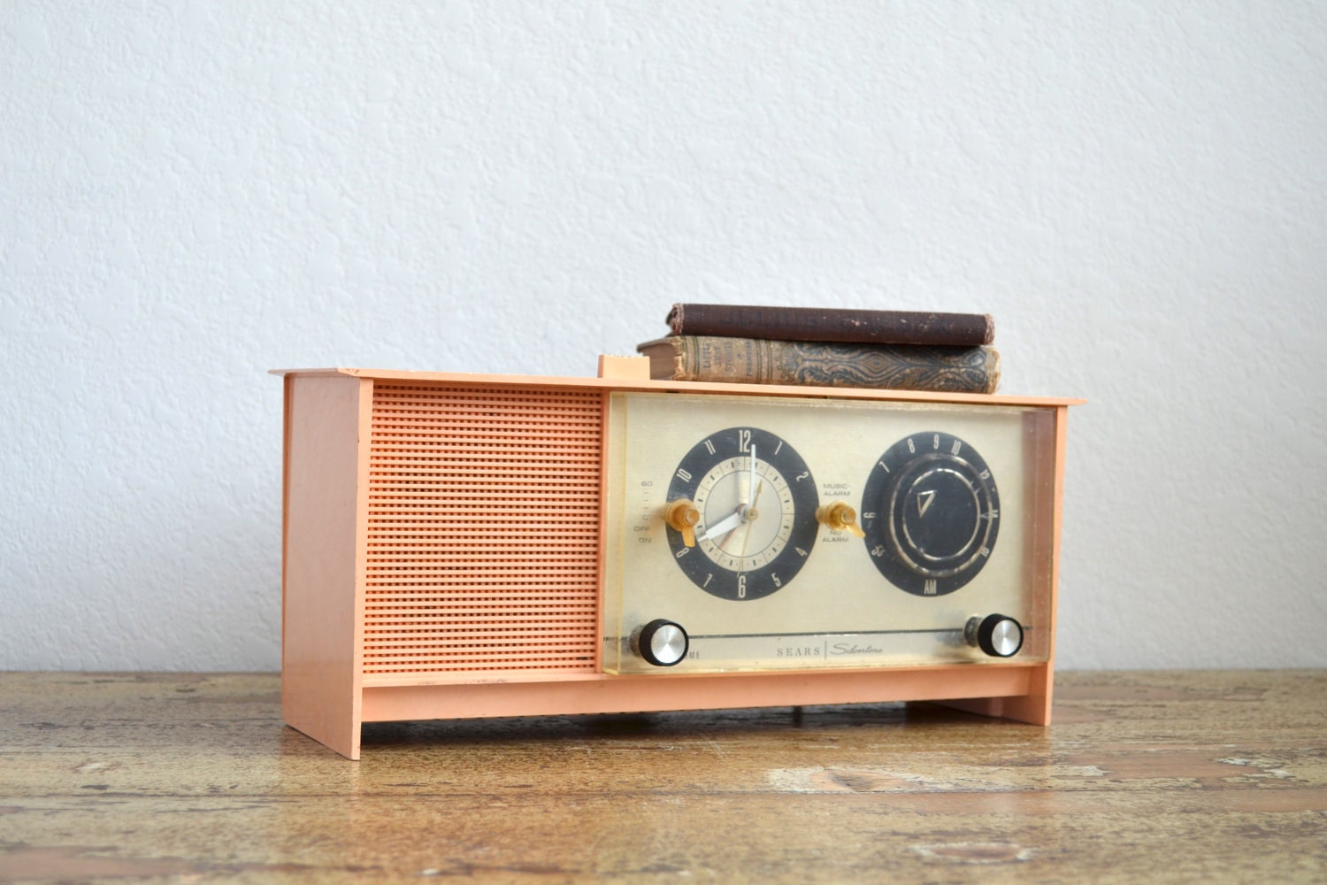 Vintage // Working // Sears Silvertone Pink Clock Radio