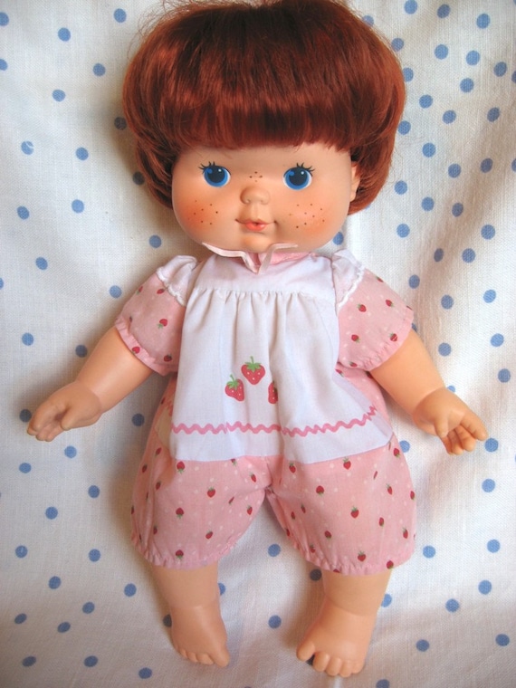 strawberry shortcake baby doll 1982