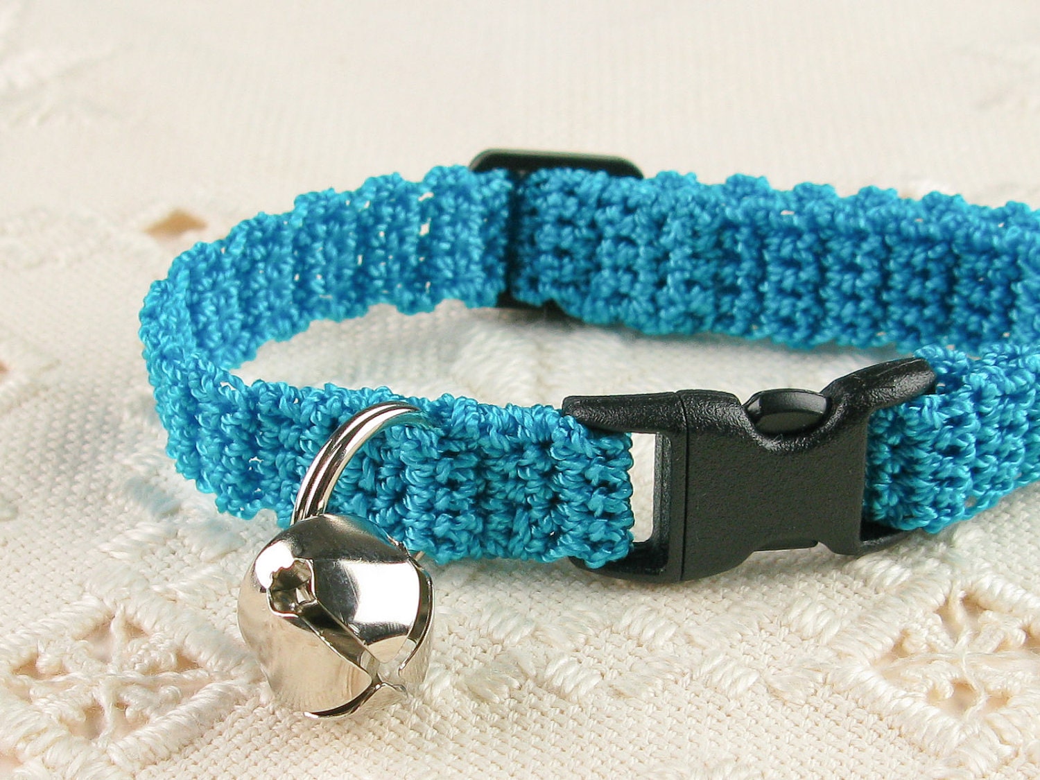Cat Kitty Kitten Collar Crochet Bright Turquoise blue