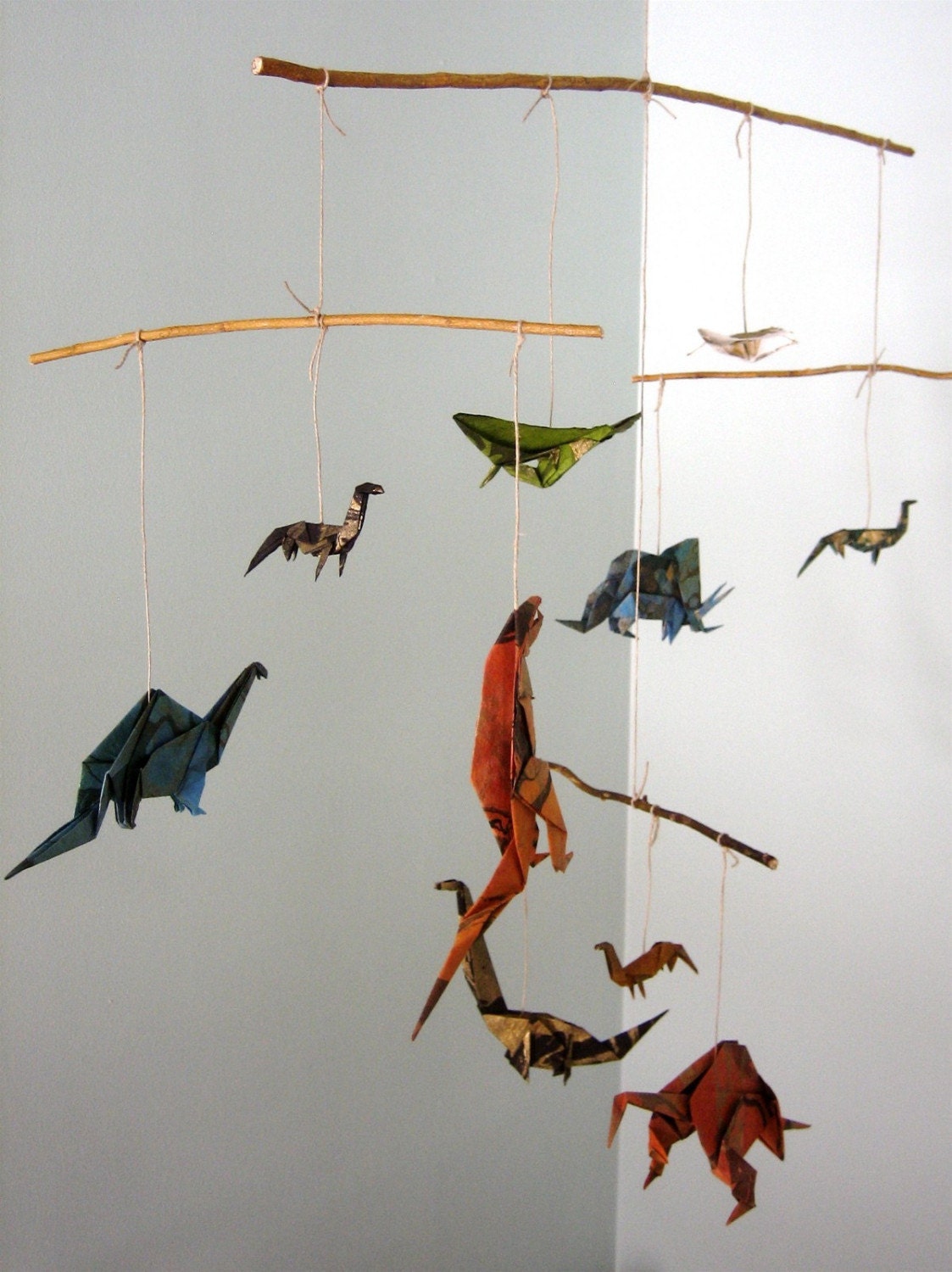 Dangling Dinosaurs - ORIGAMI MOBILE