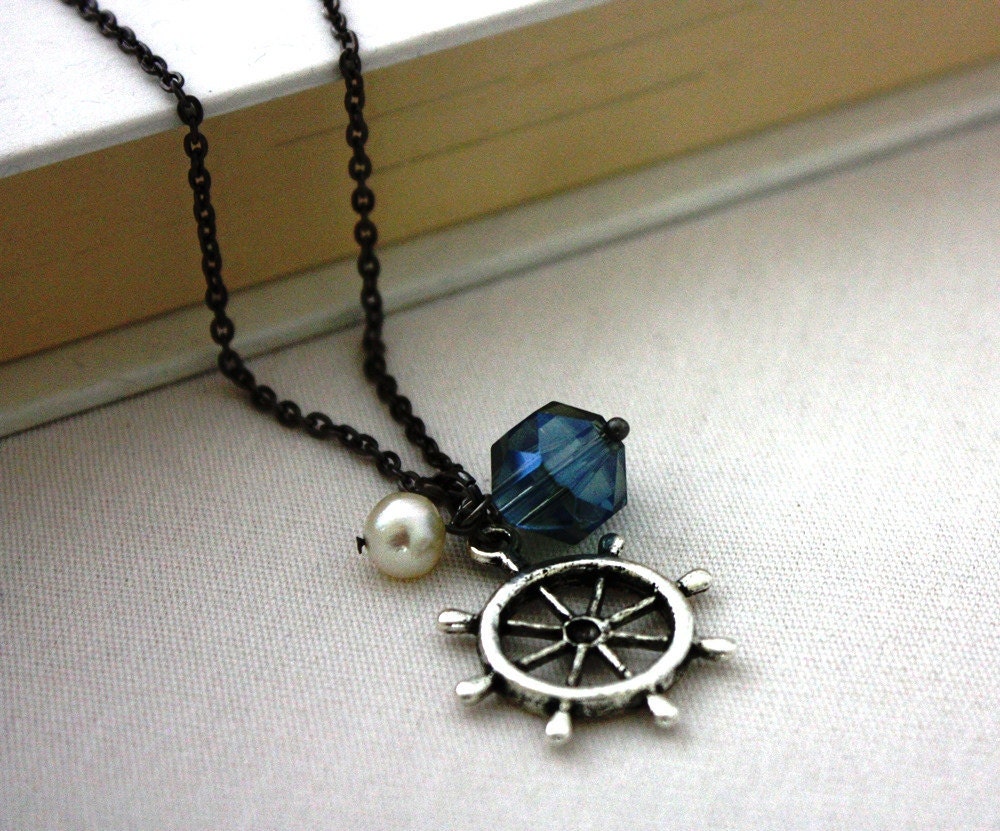 Ship's Wheel Necklace : Nautical Sailing