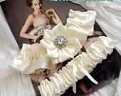 Wedding Garter Set - Wedding Garters in ivory with retro style garters
