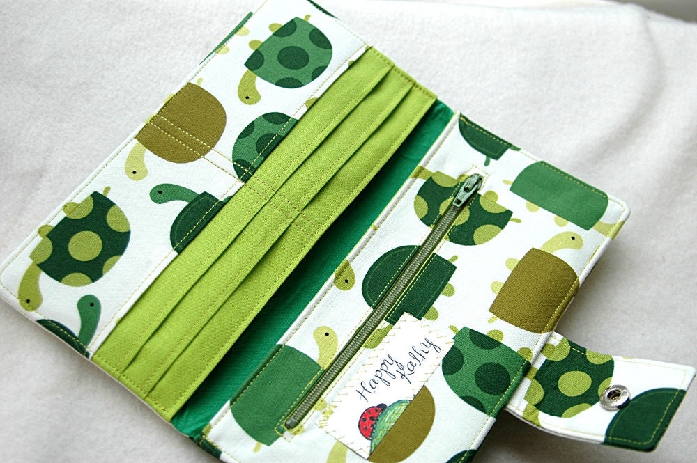 Women's Wallet Handmade vegan bifold wallet clutch turtles on white background