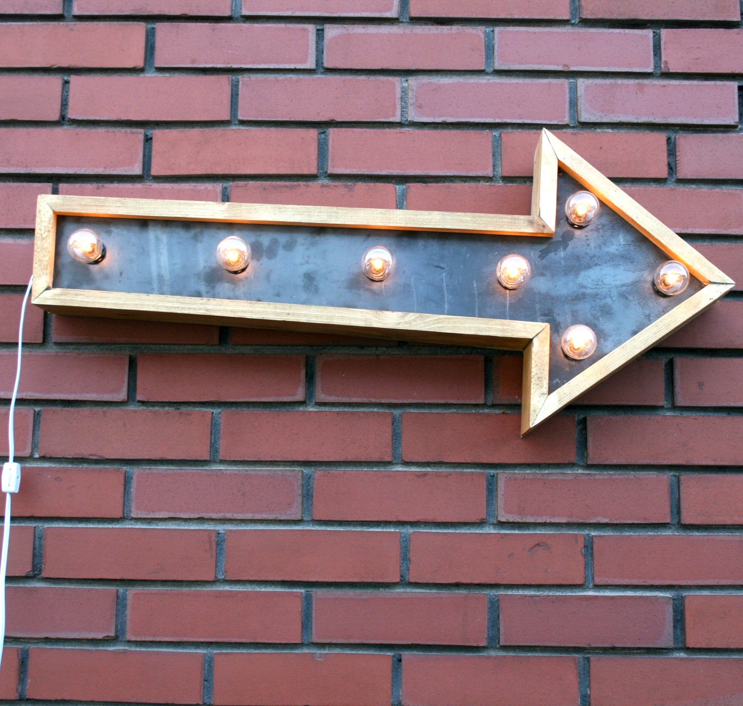 Arrow Marquee Light // Small