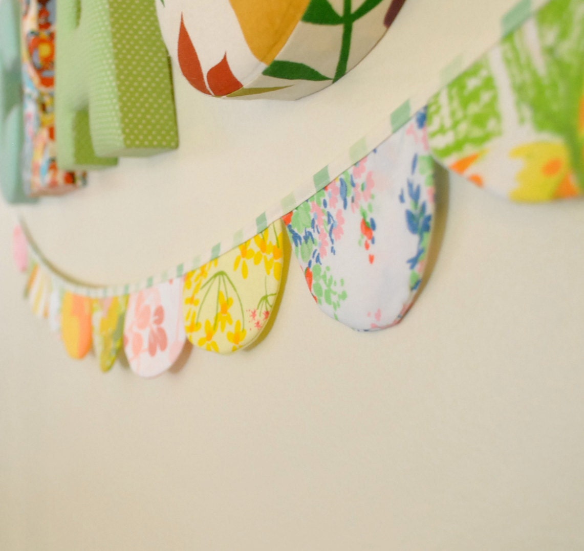 Vintage Fabric Scalloped Bunting Banner Flag  Pillow Factory