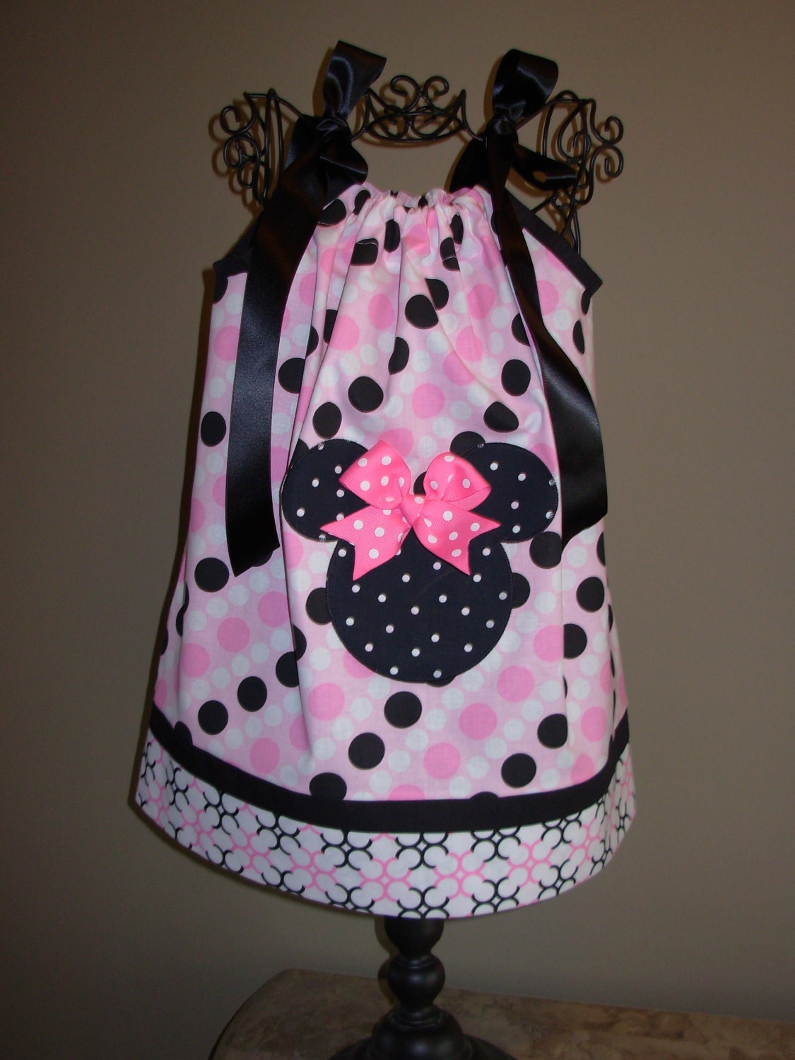 Minnie Mouse Pillowcase Dress Black Dots on Pink (extra for personalization)