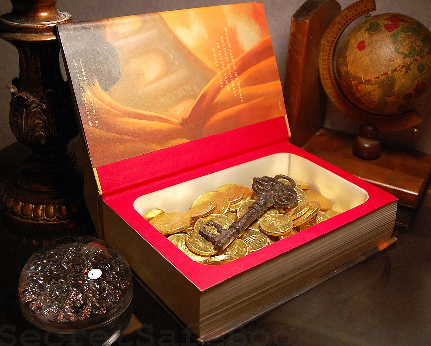 Hollow Book Safe (HARRY POTTER and The Deathly Hallows)