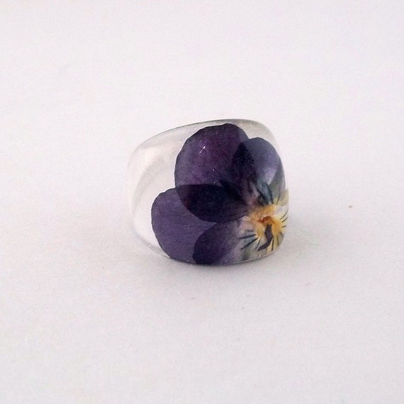 Purple Pansy Resin Ring.  Pansy Violet Viola Resin Ring.  Pressed Flower Ring.  Handmade Jewelry with Real Flowers - Purple Yellow Violet