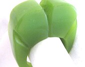 Deco Carved Green LUCITE Vintage Dome Ring