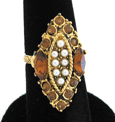 Lovely Deco Design gold AMBER rhinestone Pearl Cocktail Vintage RING