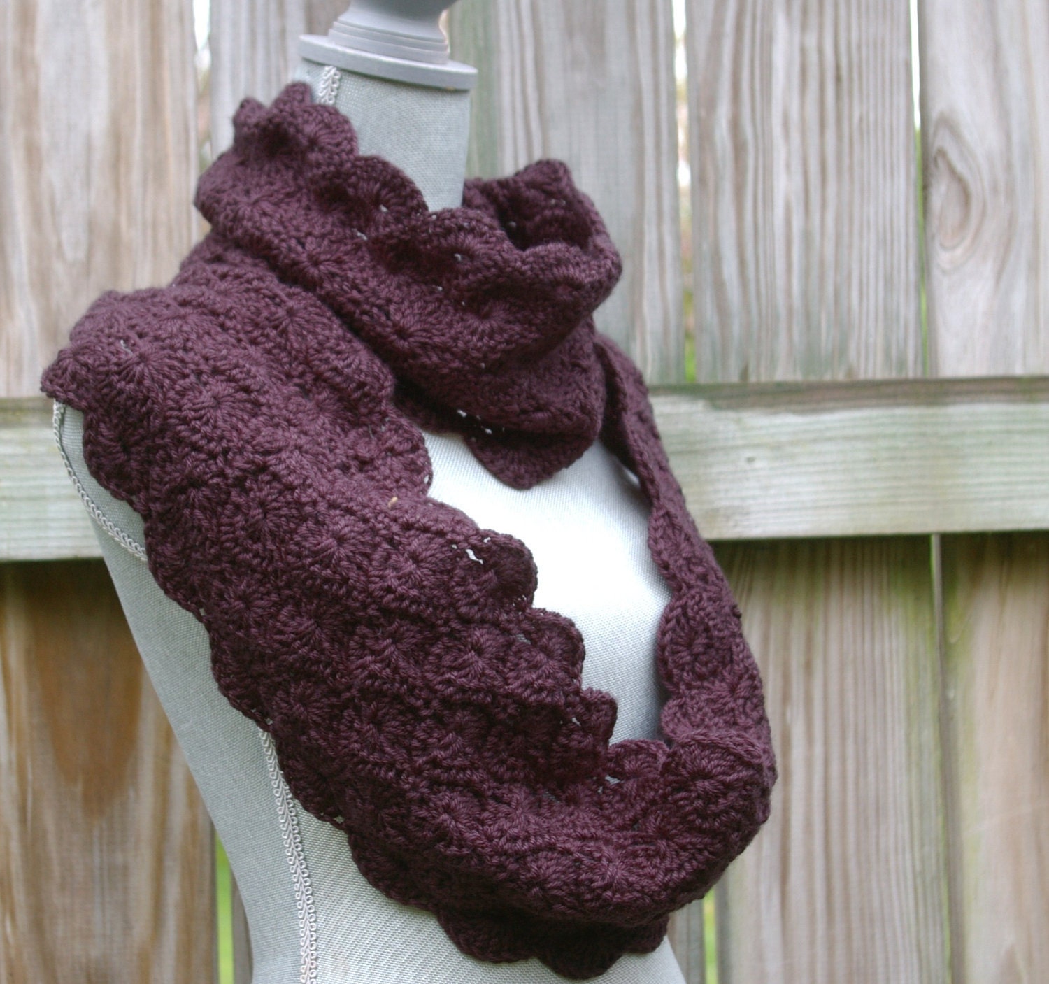 Infininity Scarf in Black Crochet Peacock Pattern